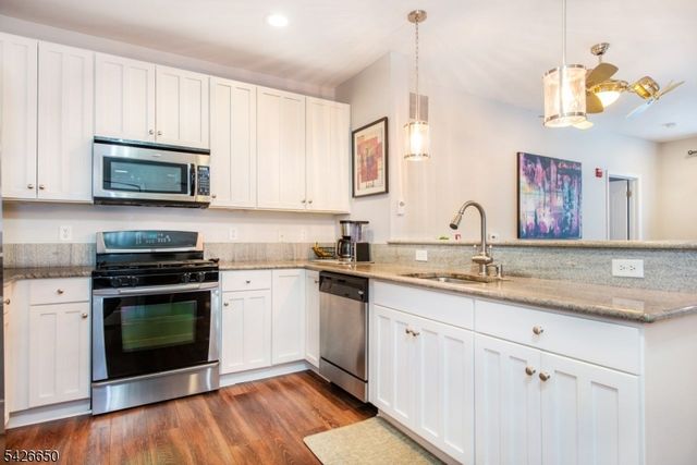 8209 Sanctuary Blvd, Riverdale Boro, NJ 07457