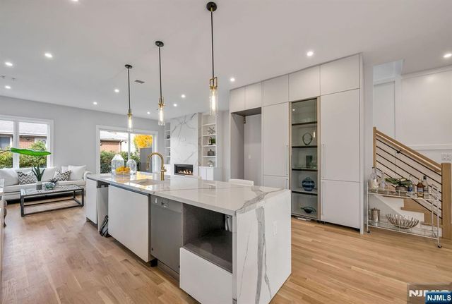 2447 Camner Street, Fort Lee, NJ 07024