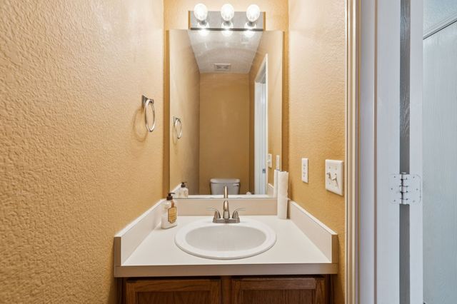 1400 Caleo Drive, Glenn Heights, TX 75154