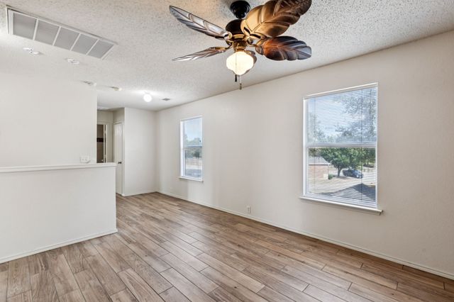 1400 Caleo Drive, Glenn Heights, TX 75154