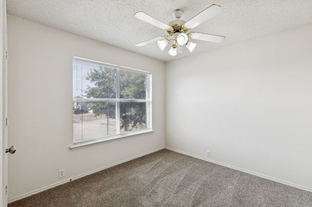 1400 Caleo Drive, Glenn Heights, TX 75154