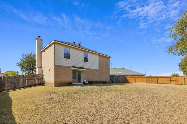 1400 Caleo Drive, Glenn Heights, TX 75154