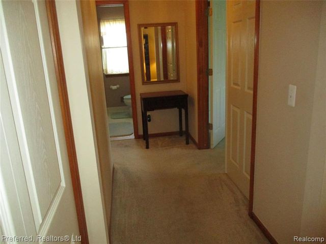 9153 Lakewood Drive, Whitmore Lake, MI 48189