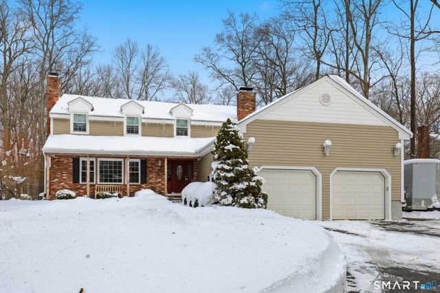 27 Lumanor Drive, Stamford, CT 06903