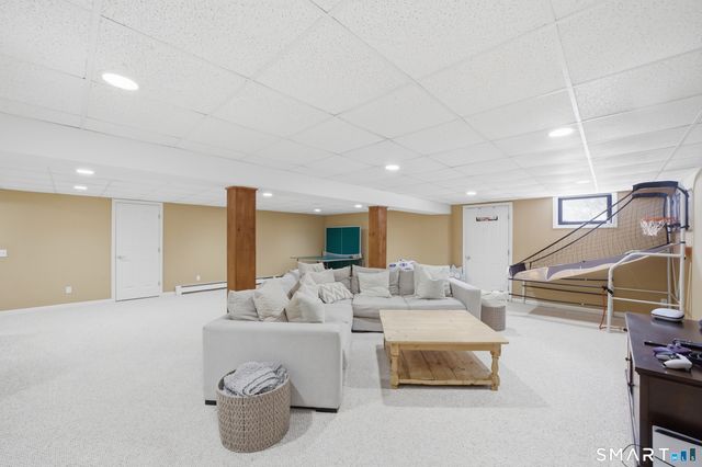 27 Lumanor Drive, Stamford, CT 06903