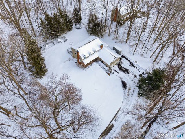 27 Lumanor Drive, Stamford, CT 06903