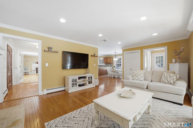 27 Lumanor Drive, Stamford, CT 06903