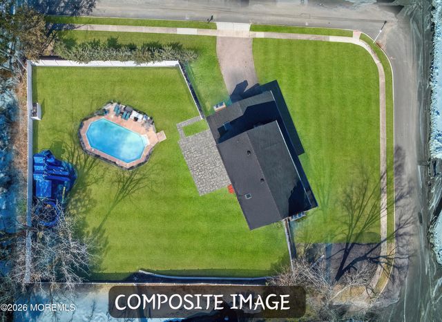 8 Jaywood Manor Drive, Brick, NJ 08724