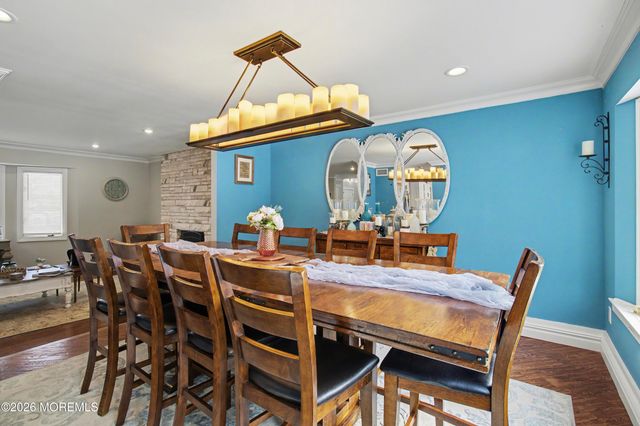 8 Jaywood Manor Drive, Brick, NJ 08724