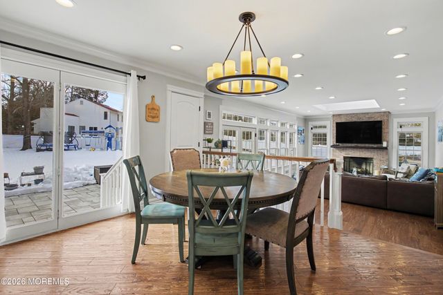 8 Jaywood Manor Drive, Brick, NJ 08724