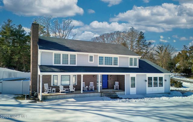 8 Jaywood Manor Drive, Brick, NJ 08724