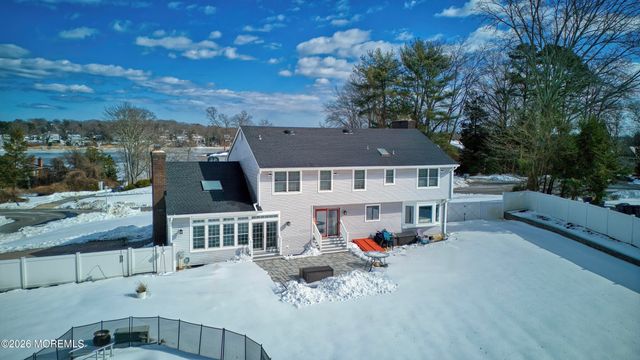 8 Jaywood Manor Drive, Brick, NJ 08724