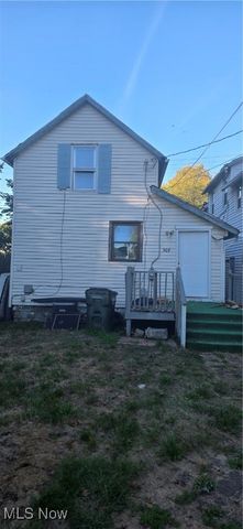 564 W Hopocan Avenue, Barberton, OH 44203