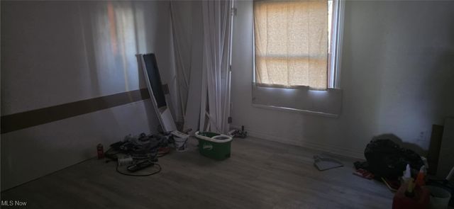 564 W Hopocan Avenue, Barberton, OH 44203