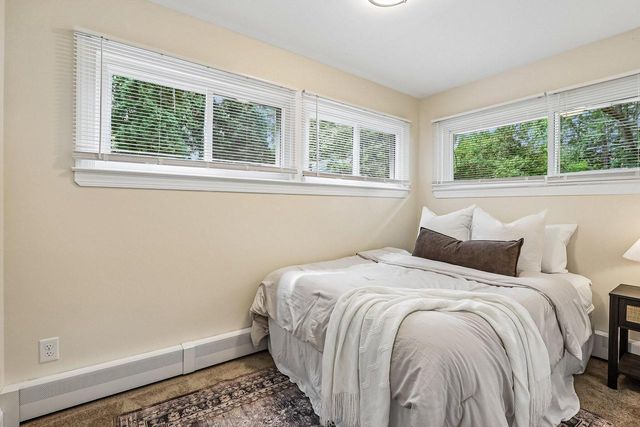 W73N917 London COURT, Cedarburg, WI 53012