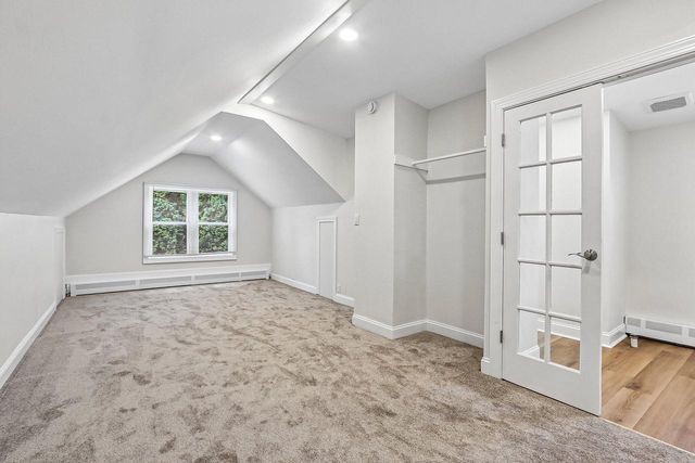 W73N917 London COURT, Cedarburg, WI 53012
