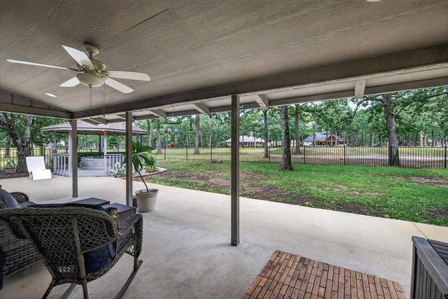 127 Pinnacle Club Drive, Mabank, TX 75156