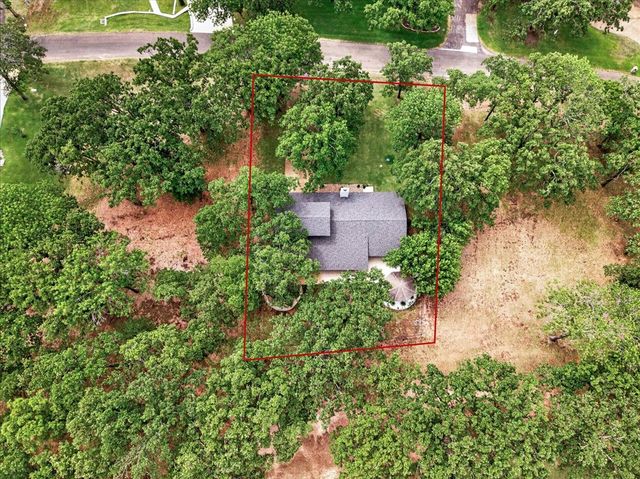 127 Pinnacle Club Drive, Mabank, TX 75156