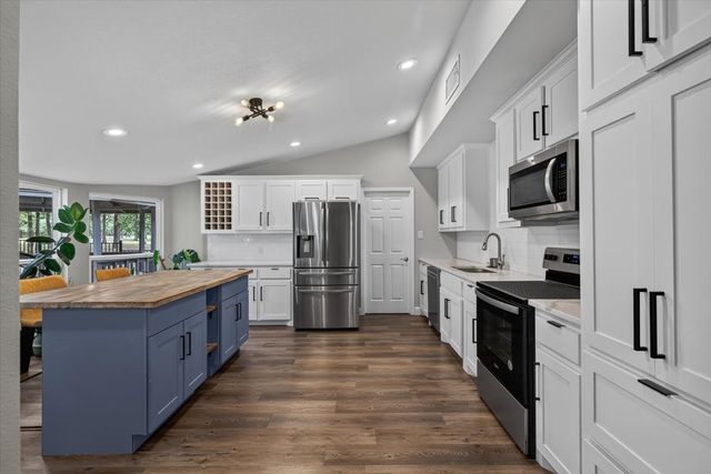 127 Pinnacle Club Drive, Mabank, TX 75156