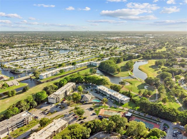 8040 N Colony Cir N 101, Tamarac, FL 33321