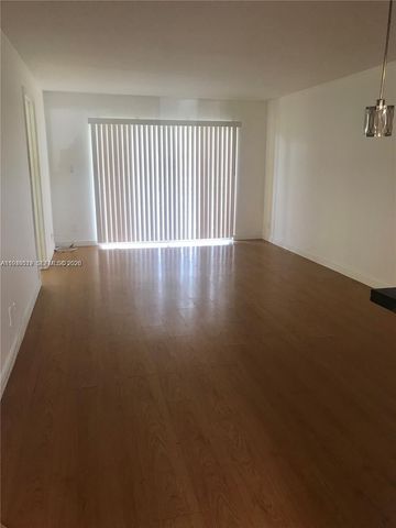 8040 N Colony Cir N 101, Tamarac, FL 33321