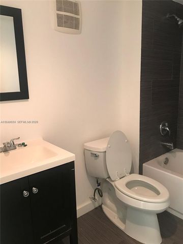 8040 N Colony Cir N 101, Tamarac, FL 33321