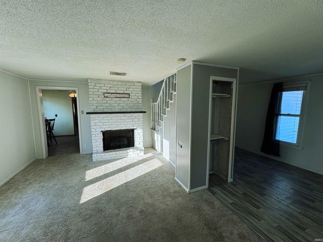 206 N Chicago Street, Royal Center, IN 46978