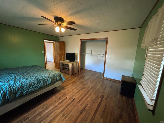 206 N Chicago Street, Royal Center, IN 46978