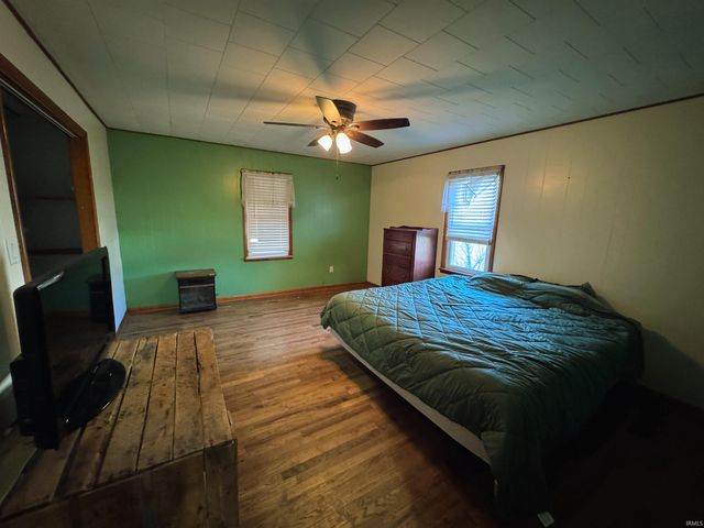 206 N Chicago Street, Royal Center, IN 46978