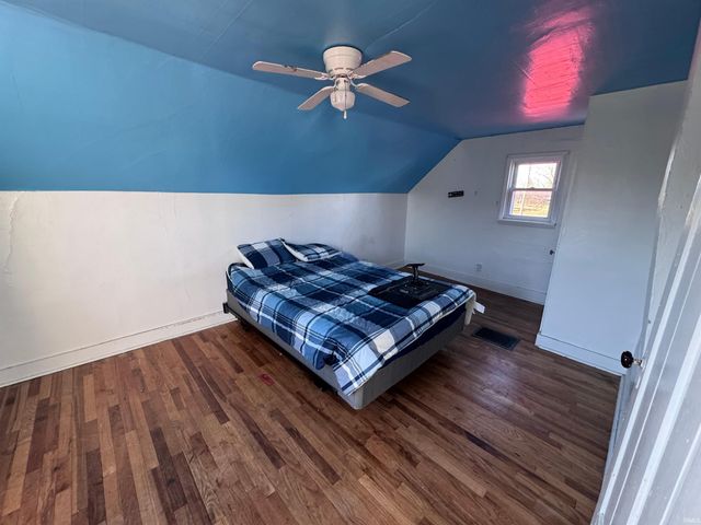 206 N Chicago Street, Royal Center, IN 46978