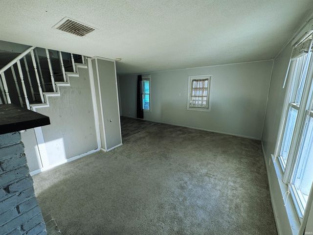 206 N Chicago Street, Royal Center, IN 46978