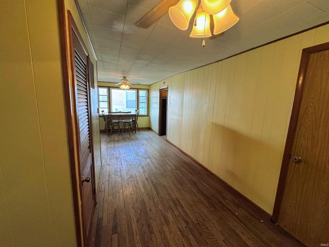 206 N Chicago Street, Royal Center, IN 46978