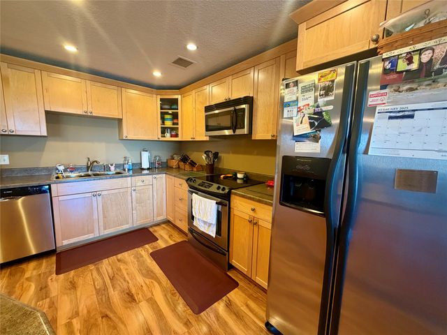 3131 Fleur Drive 506, Des Moines, IA 50321