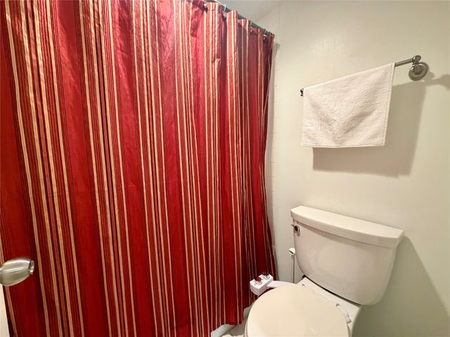 3131 Fleur Drive 506, Des Moines, IA 50321