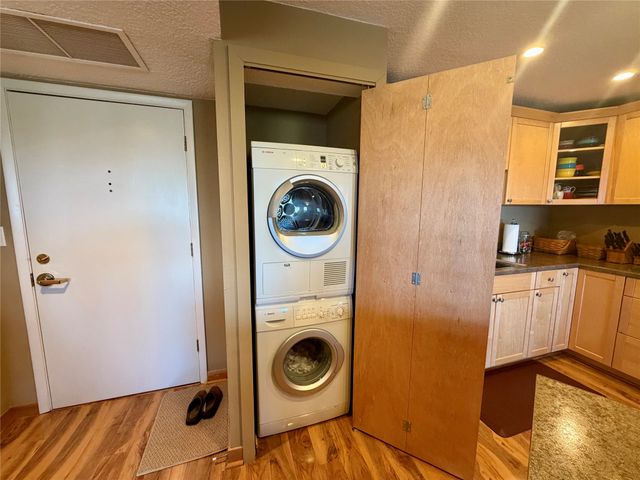 3131 Fleur Drive 506, Des Moines, IA 50321