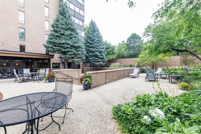 3131 Fleur Drive 506, Des Moines, IA 50321