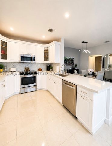 1135 Cherrypalm Ln, Hollywood, FL 33019