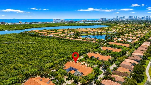 1135 Cherrypalm Ln, Hollywood, FL 33019