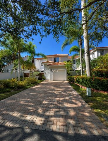 1135 Cherrypalm Ln, Hollywood, FL 33019