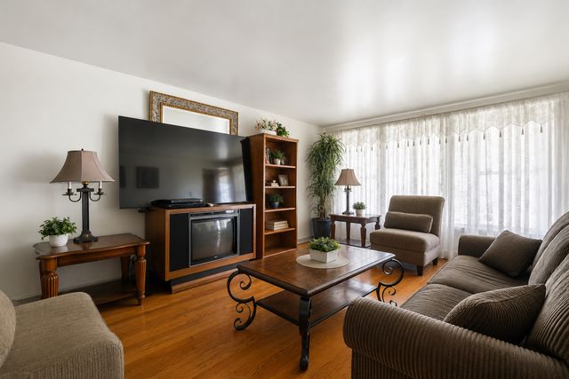 12347 S Elizabeth Street, Calumet Park, IL 60827