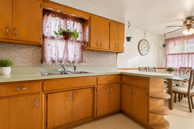 12347 S Elizabeth Street, Calumet Park, IL 60827