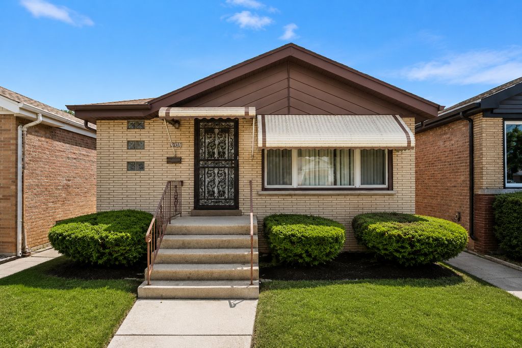 12347 S Elizabeth Street, Calumet Park, IL 60827