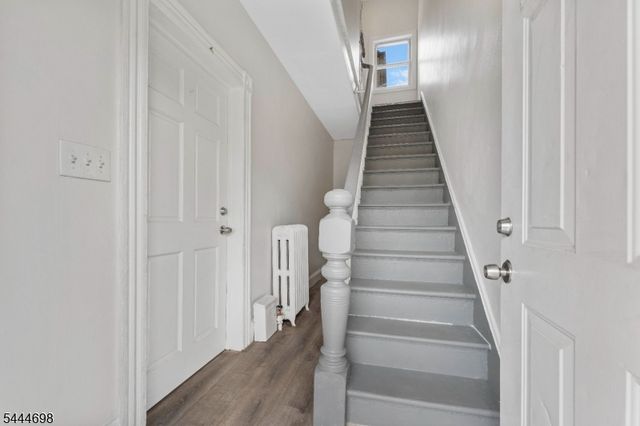 235 Pine St, Elizabeth City, NJ 07206