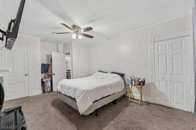 235 Pine St, Elizabeth City, NJ 07206