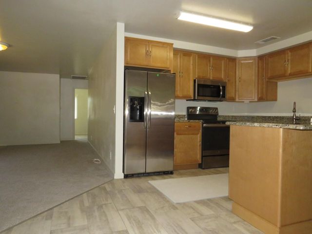 19245 Geisendorfer Rd, Applegate, CA 95703