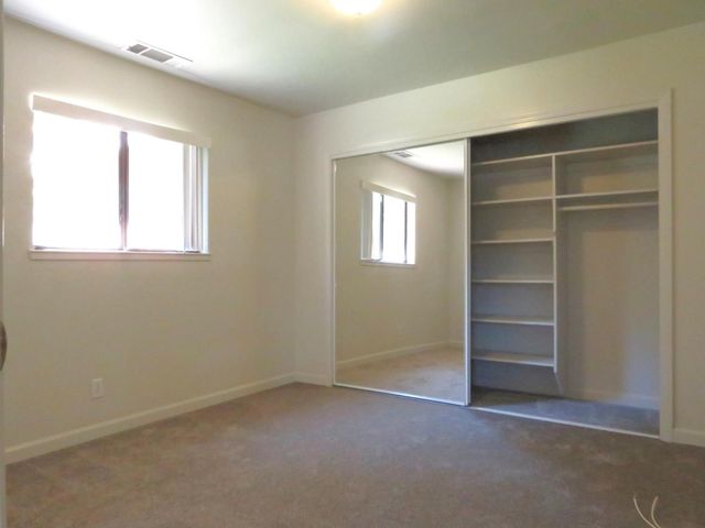 19245 Geisendorfer Rd, Applegate, CA 95703