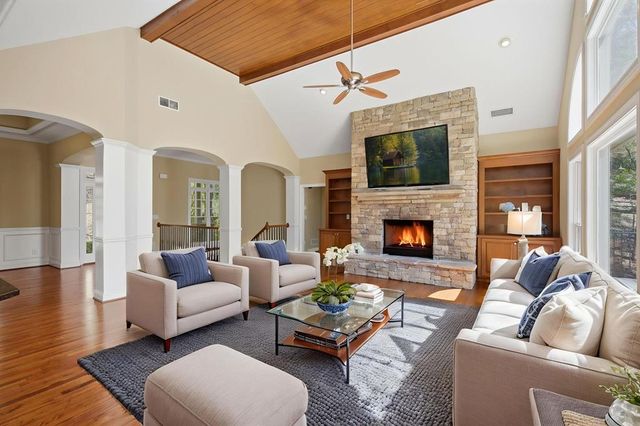33 Kingfisher Point, Big Canoe, GA 30143