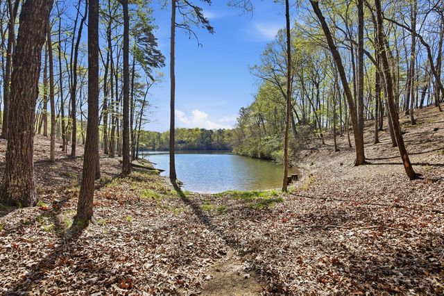 33 Kingfisher Point, Big Canoe, GA 30143