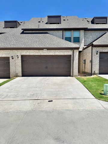 6004 Bursey Road, Watauga, TX 76148
