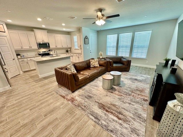 6004 Bursey Road, Watauga, TX 76148